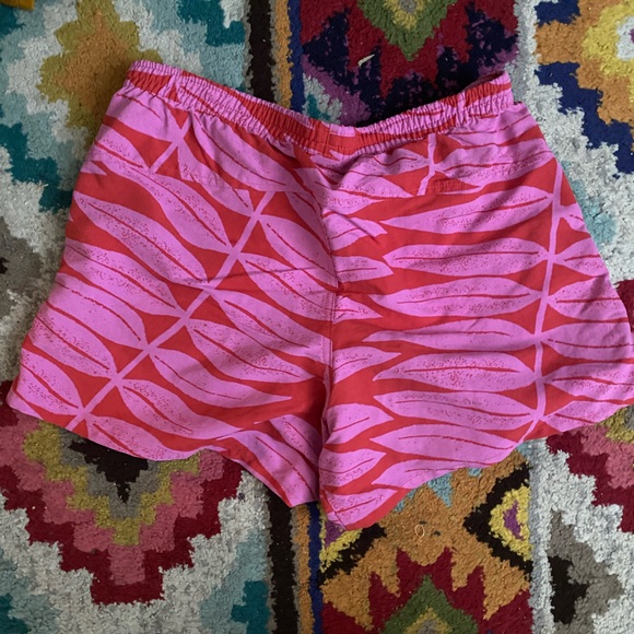 Patagonia 2.5” baggies 1/3! - Picture 3 of 3